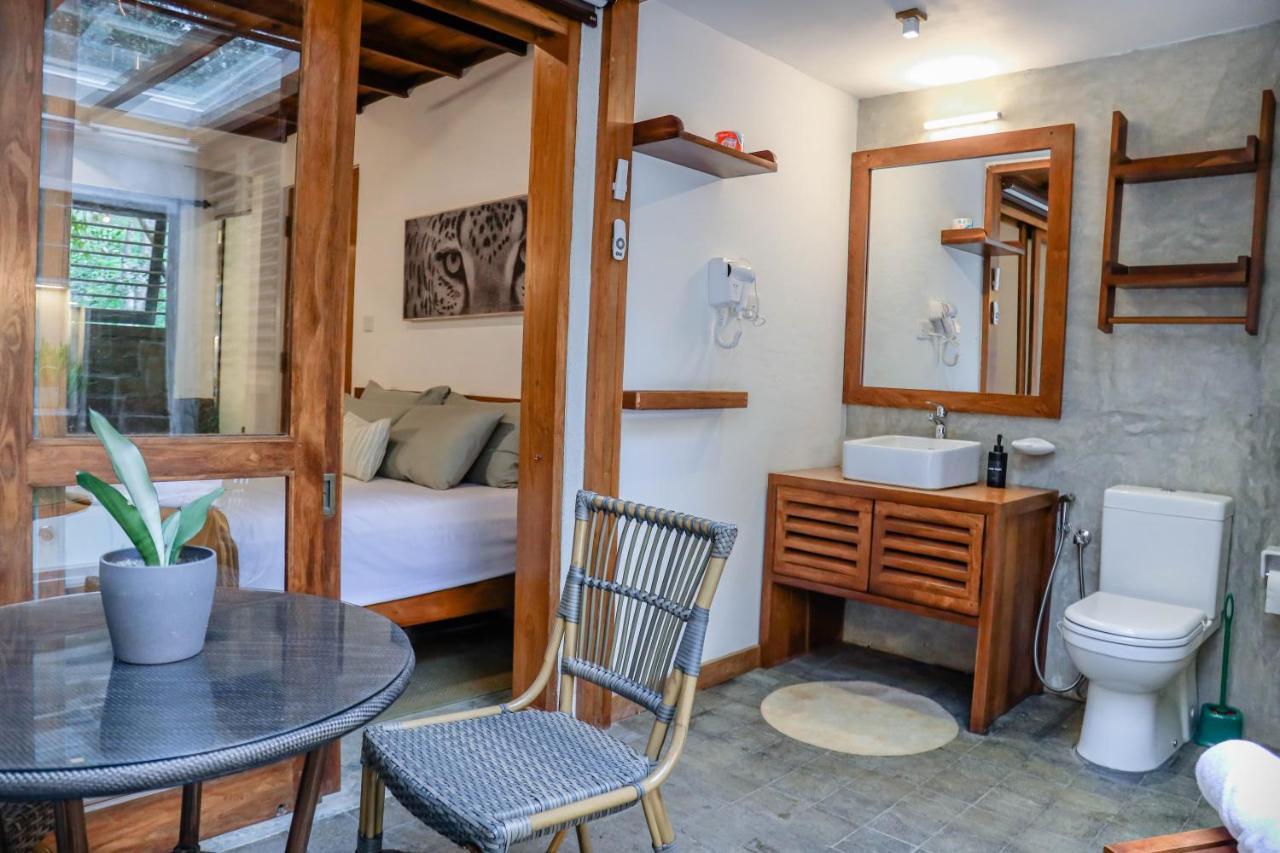 Tranquilisle Hotel Канди Екстериор снимка