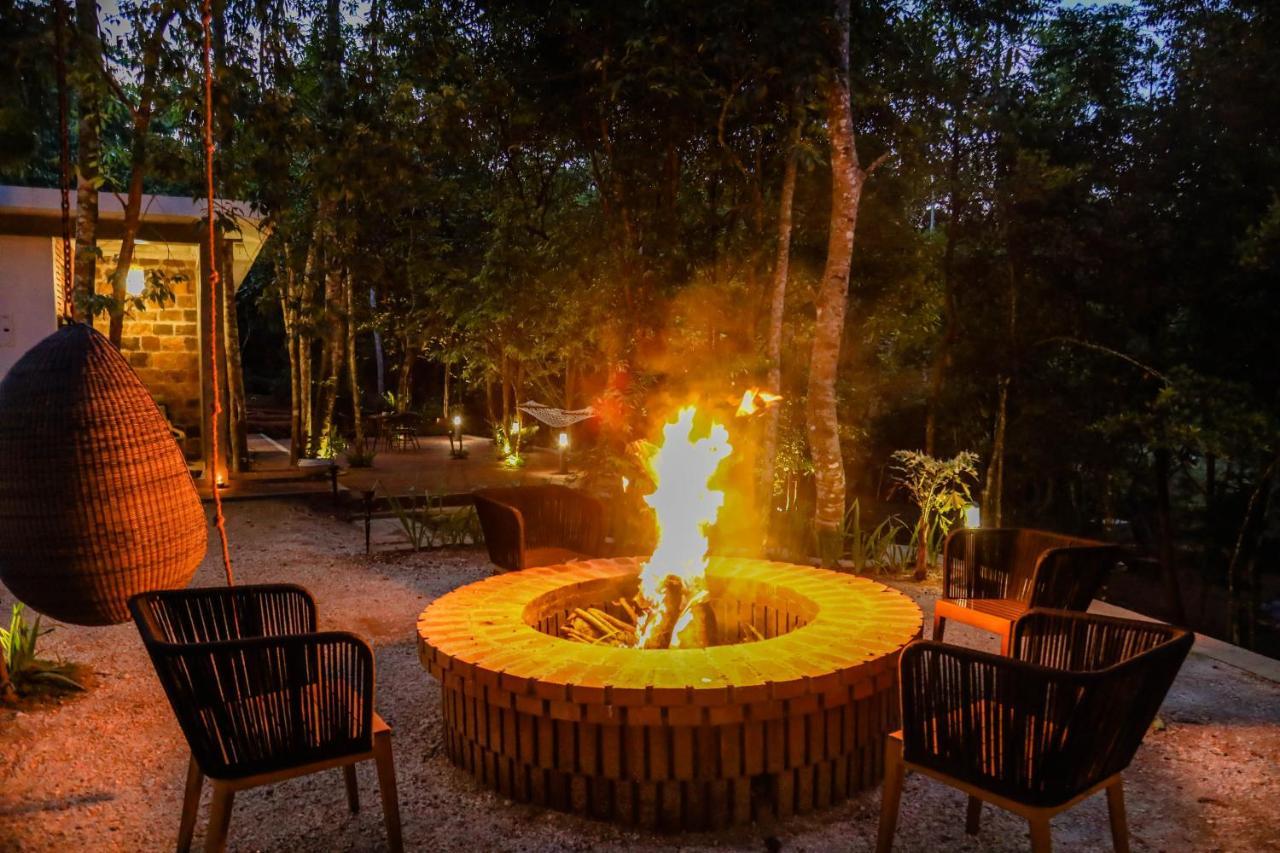 Tranquilisle Hotel Канди Екстериор снимка