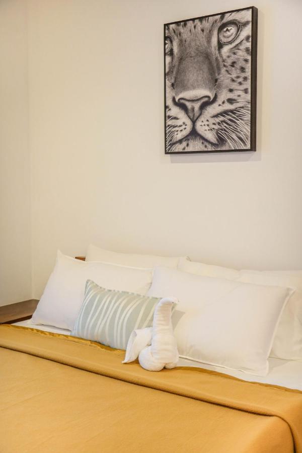 Tranquilisle Hotel Канди Екстериор снимка