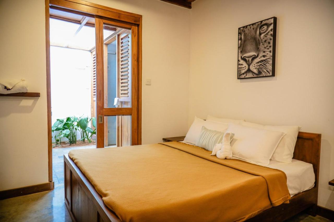 Tranquilisle Hotel Канди Екстериор снимка