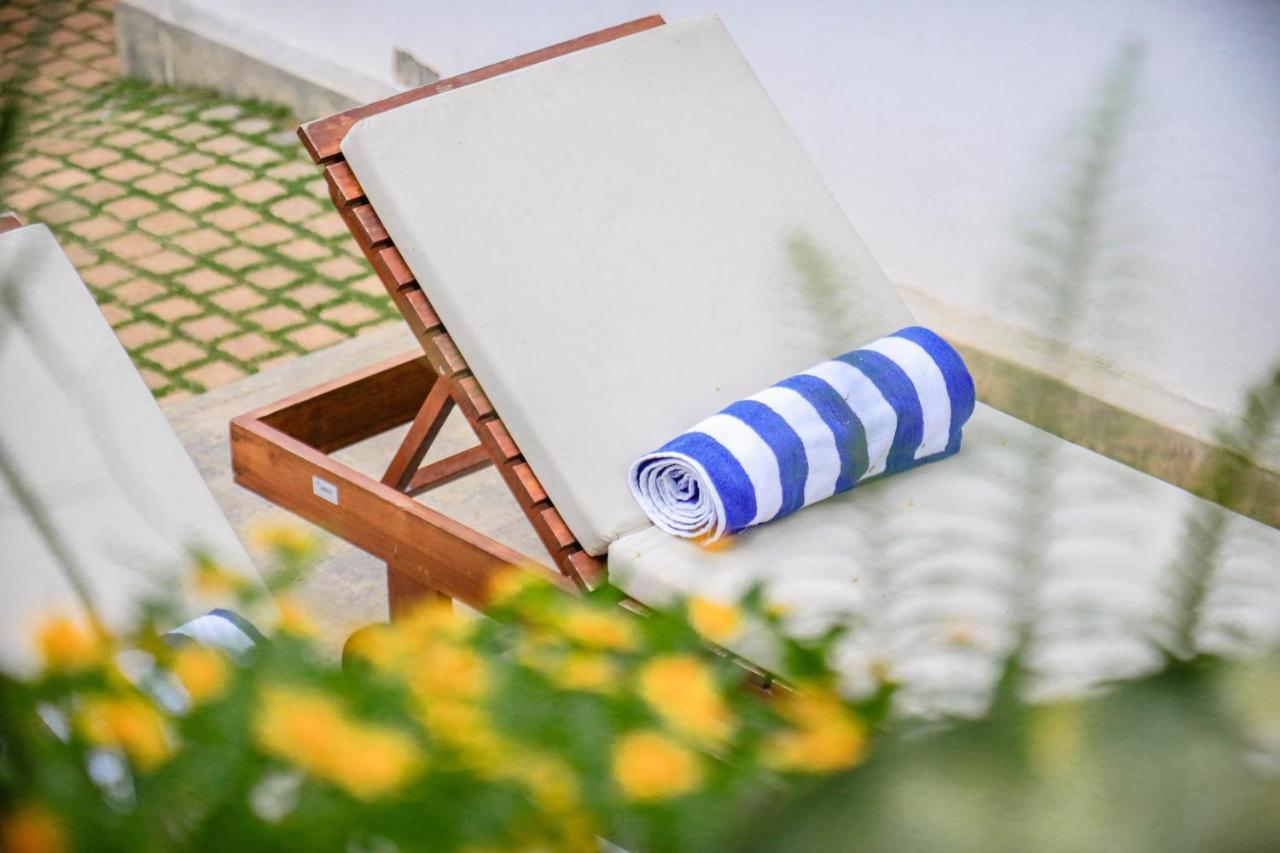 Tranquilisle Hotel Канди Екстериор снимка
