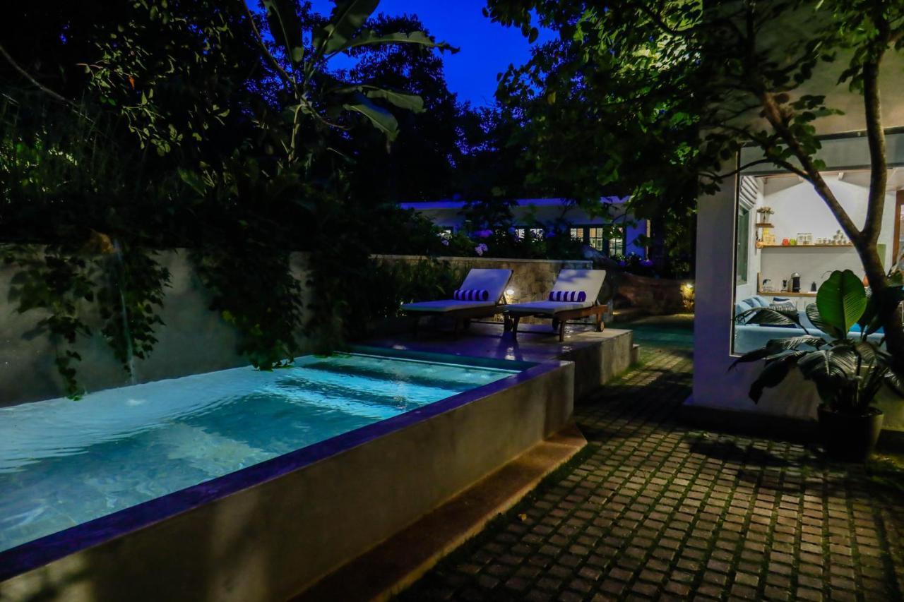 Tranquilisle Hotel Канди Екстериор снимка